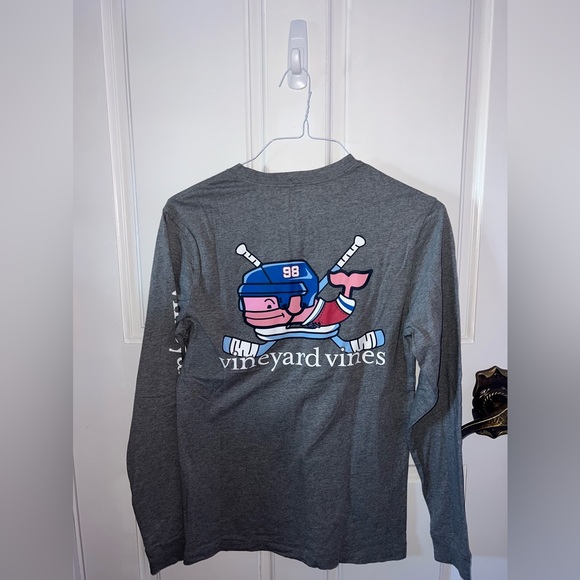 vineyard vines hockey long sleeve - Picture 2 of 3